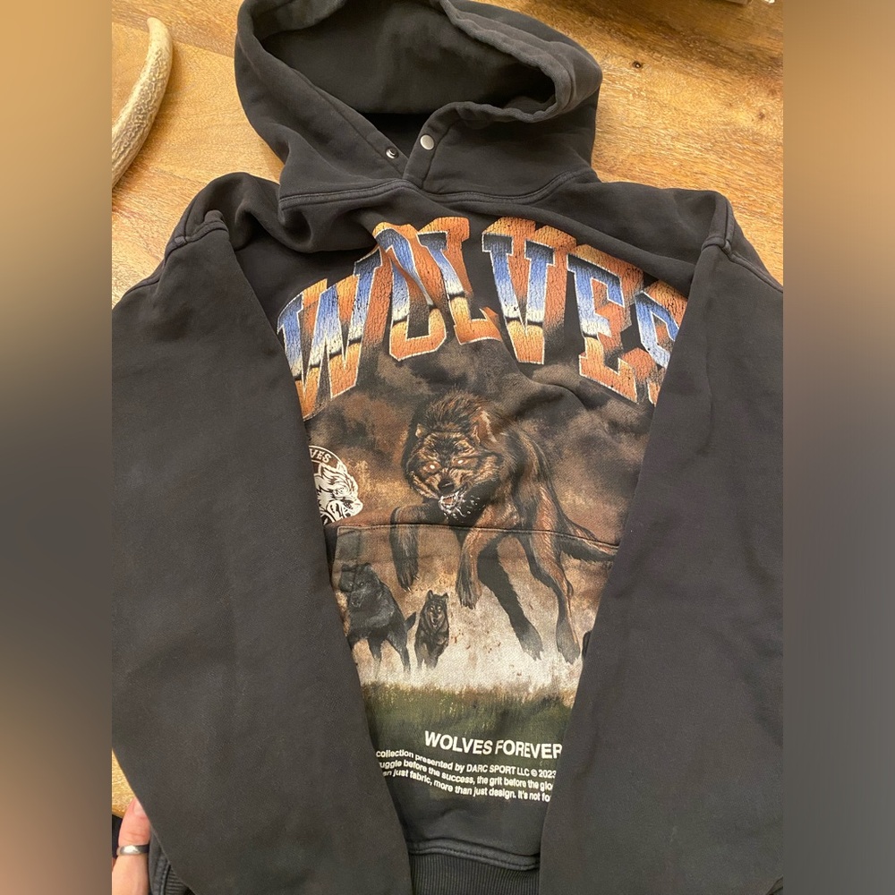 Wolves Graphic Black Hoodie